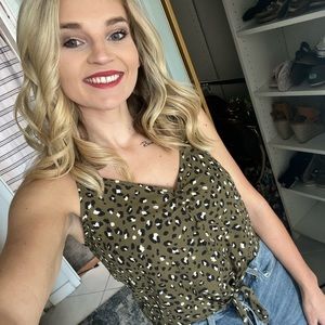 Meet your Posher, Nikki